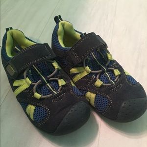 Boys Pediped shoes, size 11-11.5 (euro 28)